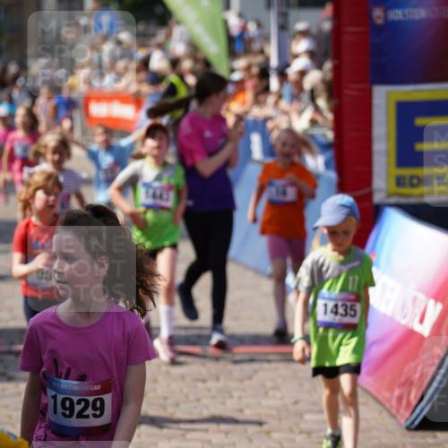 13.06.2025 - Holstenköstenlauf Felixshl http://msf.ph/oto/7922723 13.06.2025 15:38:43 Laufen 16, 33, 81, 87, 98, 101, 278, 565, 569, 678, 1193, 1195, 1201, 1435, 1443, 1846, 1897, 1929 meine-sportfotos.de