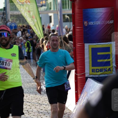 13.06.2025 - Holstenköstenlauf Felixshl http://msf.ph/oto/7922752 13.06.2025 19:50:09 Laufen 2015, 2024, 2215, 2545, 2810, 2845 meine-sportfotos.de