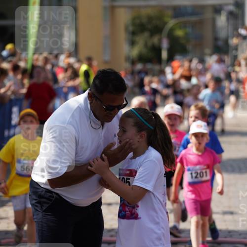 13.06.2025 - Holstenköstenlauf Felixshl http://msf.ph/oto/7922755 13.06.2025 15:38:50 Laufen 81, 87, 101, 271, 274, 425, 431, 565, 569, 673, 677, 678, 948, 1201, 1846, 1897 meine-sportfotos.de