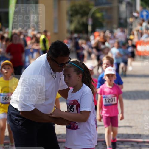 13.06.2025 - Holstenköstenlauf Felixshl http://msf.ph/oto/7922756 13.06.2025 15:38:50 Laufen 81, 87, 101, 271, 274, 425, 431, 565, 569, 673, 677, 678, 948, 1201, 1846, 1897 meine-sportfotos.de