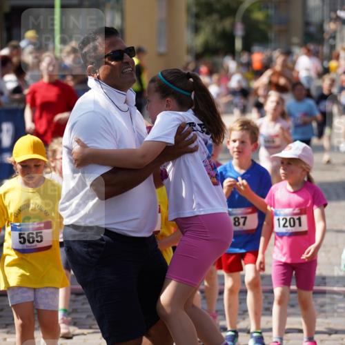13.06.2025 - Holstenköstenlauf Felixshl http://msf.ph/oto/7922758 13.06.2025 15:38:52 Laufen 87, 101, 271, 274, 425, 431, 565, 569, 673, 677, 678, 832, 948, 950, 1201, 1846, 1897 meine-sportfotos.de