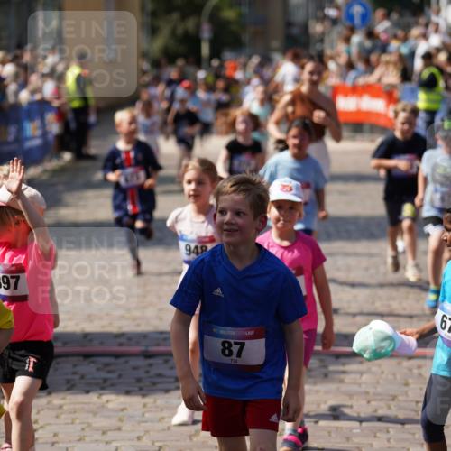 13.06.2025 - Holstenköstenlauf Felixshl http://msf.ph/oto/7922772 13.06.2025 15:38:55 Laufen 101, 271, 274, 280, 425, 431, 673, 677, 678, 832, 948, 950, 1289, 1846 meine-sportfotos.de