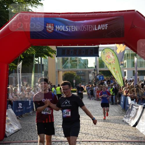 13.06.2025 - Holstenköstenlauf Felixshl http://msf.ph/oto/7922776 13.06.2025 19:50:14 Laufen 2024, 2545, 2823, 2845, 3115 meine-sportfotos.de