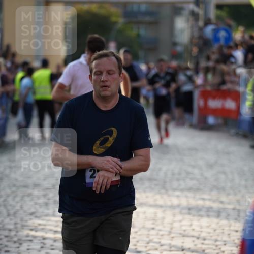 13.06.2025 - Holstenköstenlauf Felixshl http://msf.ph/oto/7922793 13.06.2025 19:50:21 Laufen 2551, 2631, 2823, 3115, 3117 meine-sportfotos.de