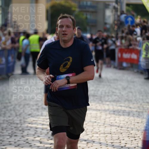 13.06.2025 - Holstenköstenlauf Felixshl http://msf.ph/oto/7922795 13.06.2025 19:50:21 Laufen 2551, 2631, 2823, 3115, 3117 meine-sportfotos.de