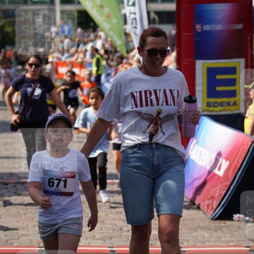 13.06.2025 - Holstenköstenlauf Felixshl http://msf.ph/oto/7922824 13.06.2025 15:39:09 Laufen 13, 47, 86, 185, 186, 561, 571, 671, 822, 823, 1291, 1852, 1877 meine-sportfotos.de
