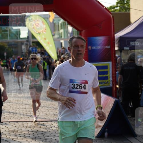 13.06.2025 - Holstenköstenlauf Felixshl http://msf.ph/oto/7922855 13.06.2025 19:50:39 Laufen 2598, 2769, 2794, 2824, 3016, 3264, 3587, 3601 meine-sportfotos.de