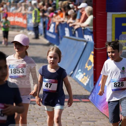 13.06.2025 - Holstenköstenlauf Felixshl http://msf.ph/oto/7922861 13.06.2025 15:39:20 Laufen 47, 277, 820, 828, 1436, 1445, 1853 meine-sportfotos.de