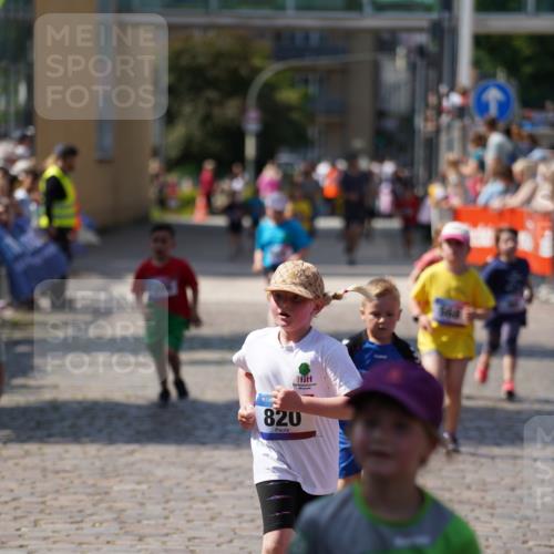 13.06.2025 - Holstenköstenlauf Felixshl http://msf.ph/oto/7922899 13.06.2025 15:39:29 Laufen 70, 90, 568, 668, 669, 820, 1200, 1436 meine-sportfotos.de
