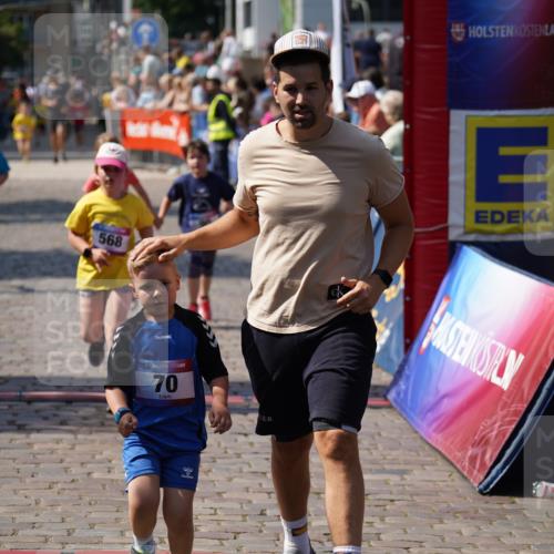 13.06.2025 - Holstenköstenlauf Felixshl http://msf.ph/oto/7922910 13.06.2025 15:39:32 Laufen 70, 90, 568, 668, 669, 820, 1200 meine-sportfotos.de