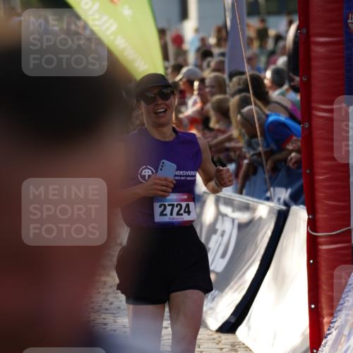 13.06.2025 - Holstenköstenlauf Felixshl http://msf.ph/oto/7922912 13.06.2025 19:50:53 Laufen 2003, 2724, 2835, 2926, 3120, 3144, 3582, 3595, 3627, 3796, 3928 meine-sportfotos.de