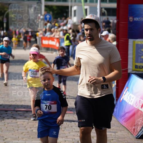 13.06.2025 - Holstenköstenlauf Felixshl http://msf.ph/oto/7922915 13.06.2025 15:39:32 Laufen 70, 90, 568, 668, 669, 820, 1200 meine-sportfotos.de