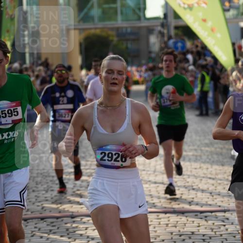 13.06.2025 - Holstenköstenlauf Felixshl http://msf.ph/oto/7922922 13.06.2025 19:50:54 Laufen 2003, 2698, 2724, 2835, 2926, 3120, 3582, 3595, 3627, 3796, 3928 meine-sportfotos.de