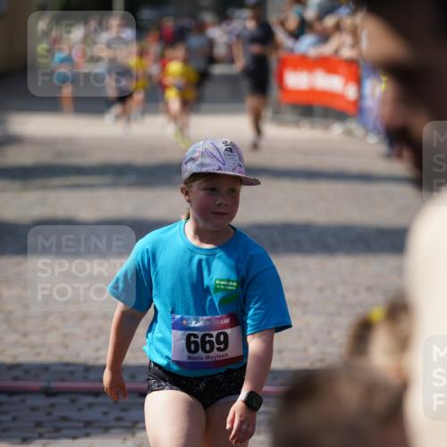 13.06.2025 - Holstenköstenlauf Felixshl http://msf.ph/oto/7922941 13.06.2025 15:39:37 Laufen 90, 668, 669 meine-sportfotos.de