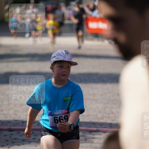 13.06.2025 - Holstenköstenlauf Felixshl http://msf.ph/oto/7922942 13.06.2025 15:39:37 Laufen 90, 668, 669 meine-sportfotos.de