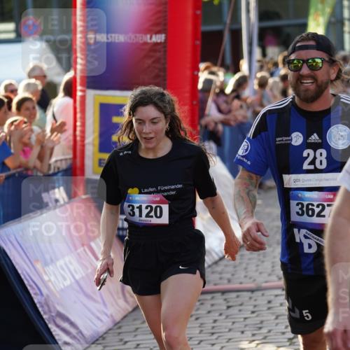 13.06.2025 - Holstenköstenlauf Felixshl http://msf.ph/oto/7922949 13.06.2025 19:51:00 Laufen 2003, 2158, 2674, 2698, 2739, 2835, 3081, 3120, 3221, 3621, 3928 meine-sportfotos.de