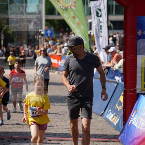 13.06.2025 - Holstenköstenlauf Felixshl http://msf.ph/oto/7922962 13.06.2025 15:39:49 Laufen 570, 573, 672, 680, 1294, 1945 meine-sportfotos.de