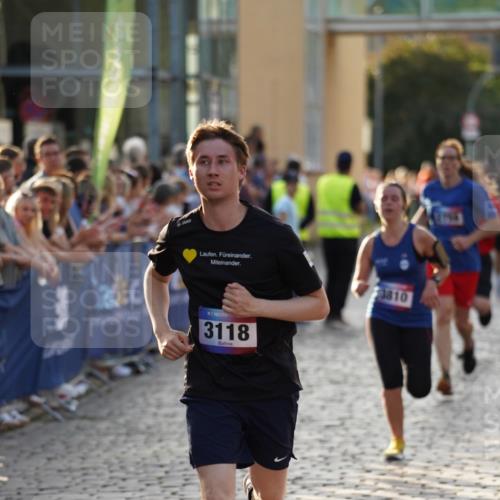 13.06.2025 - Holstenköstenlauf Felixshl http://msf.ph/oto/7922978 13.06.2025 19:51:16 Laufen 2434, 2759, 3118, 3130, 3805, 3810 meine-sportfotos.de