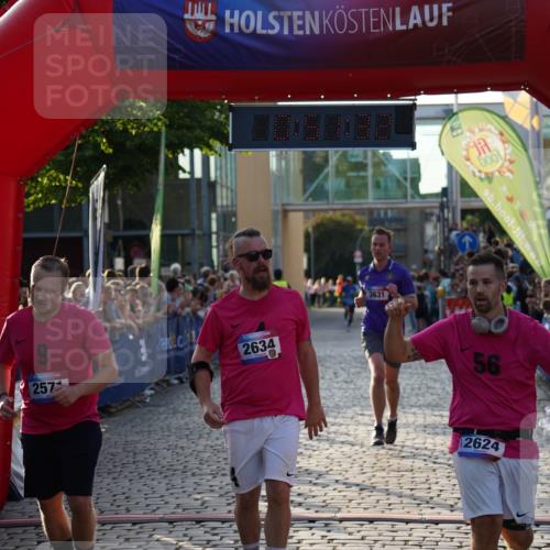 13.06.2025 - Holstenköstenlauf Felixshl http://msf.ph/oto/7923055 13.06.2025 19:51:32 Laufen 2571, 2624, 2634, 3247, 3631 meine-sportfotos.de