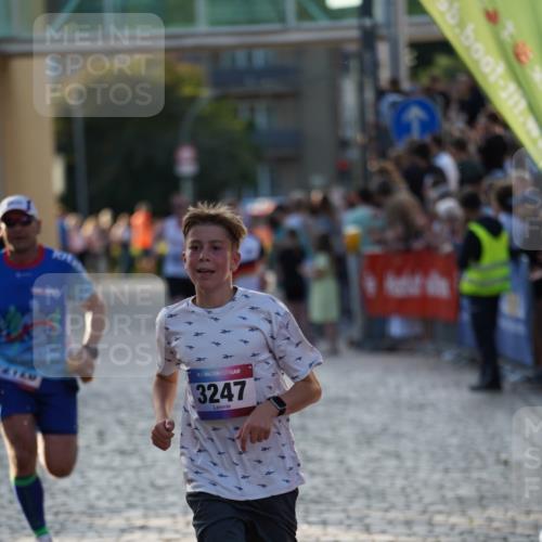 13.06.2025 - Holstenköstenlauf Felixshl http://msf.ph/oto/7923073 13.06.2025 19:51:39 Laufen 2126, 2190, 3214, 3247 meine-sportfotos.de