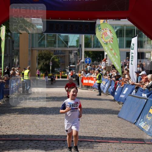13.06.2025 - Holstenköstenlauf Felixshl http://msf.ph/oto/7923133 13.06.2025 15:40:42 Laufen 10, 1923 meine-sportfotos.de