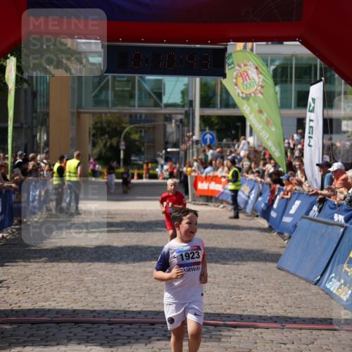 13.06.2025 - Holstenköstenlauf Felixshl http://msf.ph/oto/7923141 13.06.2025 15:40:42 Laufen 10, 1923 meine-sportfotos.de