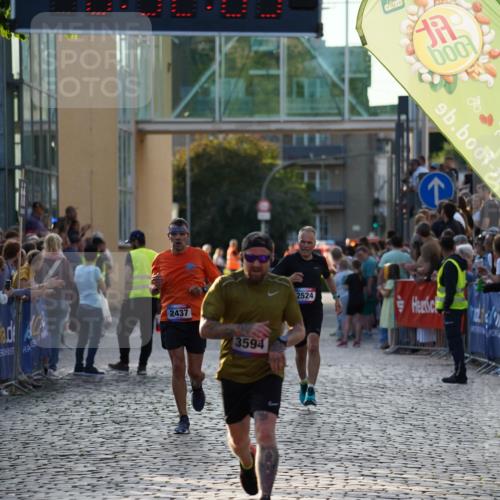 13.06.2025 - Holstenköstenlauf Felixshl http://msf.ph/oto/7923148 13.06.2025 19:52:05 Laufen 2437, 2524, 3594, 3913 meine-sportfotos.de