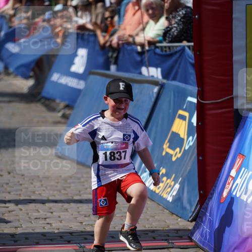 13.06.2025 - Holstenköstenlauf Felixshl http://msf.ph/oto/7923163 13.06.2025 15:41:04 Laufen 1811, 1837 meine-sportfotos.de