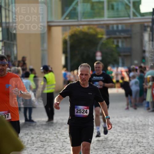 13.06.2025 - Holstenköstenlauf Felixshl http://msf.ph/oto/7923168 13.06.2025 19:52:08 Laufen 2437, 2524, 2997, 3594, 3913 meine-sportfotos.de