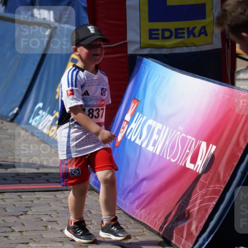 13.06.2025 - Holstenköstenlauf Felixshl http://msf.ph/oto/7923171 13.06.2025 15:41:04 Laufen 1811, 1837 meine-sportfotos.de