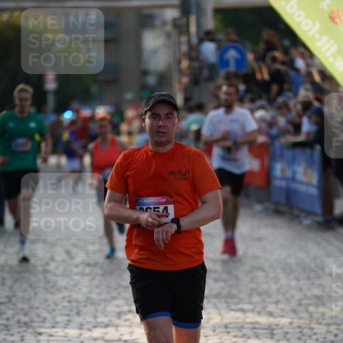 13.06.2025 - Holstenköstenlauf Felixshl http://msf.ph/oto/7923214 13.06.2025 19:52:28 Laufen 2012, 2063, 3059, 3654 meine-sportfotos.de
