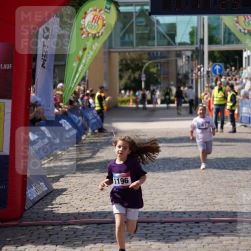 13.06.2025 - Holstenköstenlauf Felixshl http://msf.ph/oto/7923225 13.06.2025 15:41:29 Laufen 1196, 1867 meine-sportfotos.de