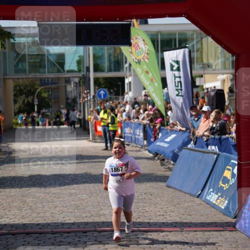 13.06.2025 - Holstenköstenlauf Felixshl http://msf.ph/oto/7923236 13.06.2025 15:41:32 Laufen 1196, 1867 meine-sportfotos.de