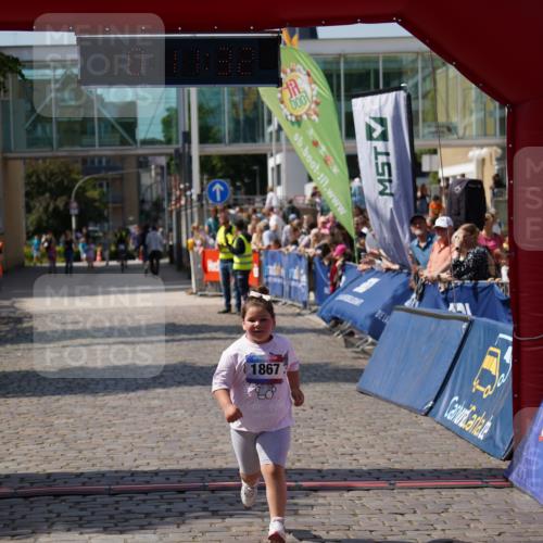 13.06.2025 - Holstenköstenlauf Felixshl http://msf.ph/oto/7923240 13.06.2025 15:41:32 Laufen 1196, 1867 meine-sportfotos.de