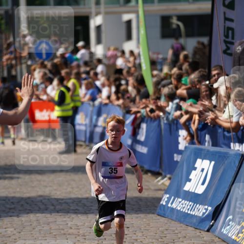 13.06.2025 - Holstenköstenlauf Felixshl http://msf.ph/oto/7923341 13.06.2025 16:06:02 Laufen 35, 166 meine-sportfotos.de