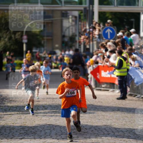 13.06.2025 - Holstenköstenlauf Felixshl http://msf.ph/oto/7923369 13.06.2025 16:06:08 Laufen 166, 168, 314, 963, 1300 meine-sportfotos.de