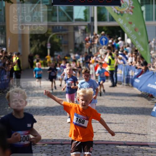 13.06.2025 - Holstenköstenlauf Felixshl http://msf.ph/oto/7923386 13.06.2025 16:06:15 Laufen 62, 168, 314, 319, 714, 952, 963, 1155, 1300, 1865, 1869 meine-sportfotos.de