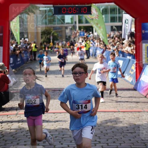 13.06.2025 - Holstenköstenlauf Felixshl http://msf.ph/oto/7923393 13.06.2025 16:06:19 Laufen 62, 210, 314, 319, 714, 952, 1154, 1155, 1859, 1865, 1869 meine-sportfotos.de