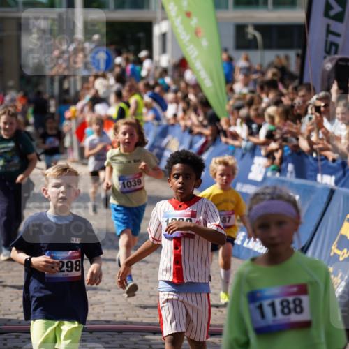 13.06.2025 - Holstenköstenlauf Felixshl http://msf.ph/oto/7923462 13.06.2025 16:06:38 Laufen 171, 296, 307, 321, 449, 462, 466, 587, 590, 698, 1039, 1298, 1388 meine-sportfotos.de