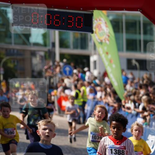13.06.2025 - Holstenköstenlauf Felixshl http://msf.ph/oto/7923469 13.06.2025 16:06:39 Laufen 171, 296, 307, 321, 462, 466, 587, 590, 698, 1039, 1298, 1388 meine-sportfotos.de
