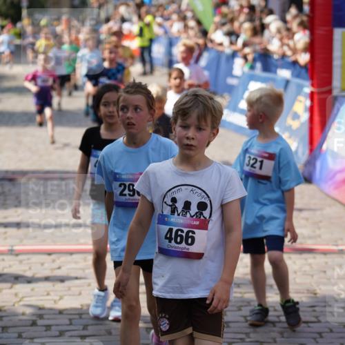 13.06.2025 - Holstenköstenlauf Felixshl http://msf.ph/oto/7923500 13.06.2025 16:06:48 Laufen 296, 307, 311, 321, 460, 462, 698, 860, 957, 1048, 1147, 1306, 1384, 1386, 1387, 1438, 1887 meine-sportfotos.de