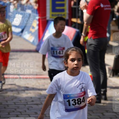 13.06.2025 - Holstenköstenlauf Felixshl http://msf.ph/oto/7923530 13.06.2025 16:06:54 Laufen 20, 75, 167, 305, 308, 311, 452, 460, 591, 716, 850, 855, 957, 970, 1048, 1147, 1306, 1383, 1387, 1438, 1887, 1928 meine-sportfotos.de