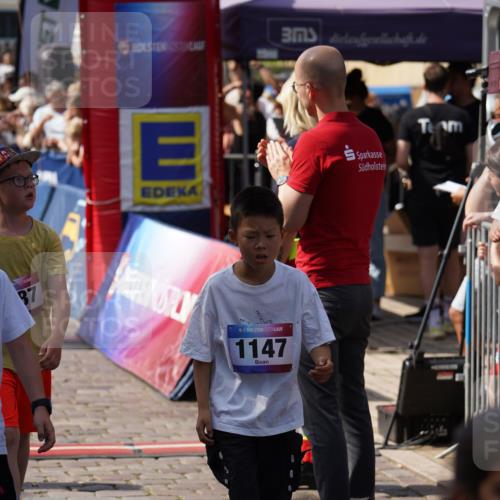 13.06.2025 - Holstenköstenlauf Felixshl http://msf.ph/oto/7923534 13.06.2025 16:06:55 Laufen 20, 75, 167, 305, 308, 311, 452, 591, 716, 850, 855, 957, 970, 1043, 1048, 1147, 1306, 1383, 1387, 1438, 1887, 1928 meine-sportfotos.de