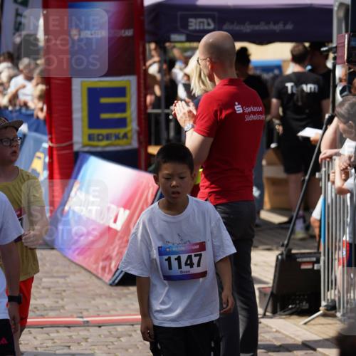 13.06.2025 - Holstenköstenlauf Felixshl http://msf.ph/oto/7923536 13.06.2025 16:06:55 Laufen 20, 75, 167, 305, 308, 311, 452, 591, 716, 850, 855, 957, 970, 1043, 1048, 1147, 1306, 1383, 1387, 1438, 1887, 1928 meine-sportfotos.de