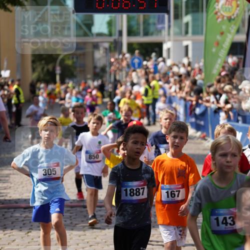 13.06.2025 - Holstenköstenlauf Felixshl http://msf.ph/oto/7923566 13.06.2025 16:07:01 Laufen 20, 26, 34, 75, 167, 305, 306, 308, 434, 452, 459, 574, 585, 591, 592, 693, 699, 716, 850, 855, 970, 1043, 1149, 1383, 1389, 1928 meine-sportfotos.de