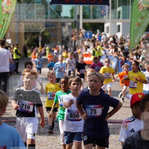 13.06.2025 - Holstenköstenlauf Felixshl http://msf.ph/oto/7923586 13.06.2025 16:07:04 Laufen 26, 34, 75, 306, 308, 316, 434, 452, 459, 467, 574, 585, 592, 693, 699, 716, 973, 1043, 1149, 1202, 1389 meine-sportfotos.de