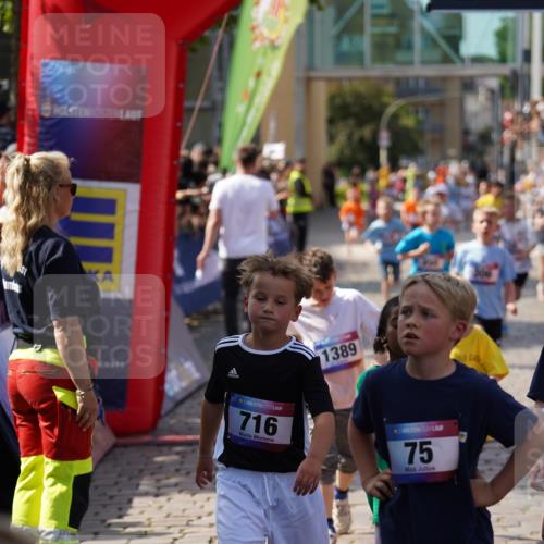 13.06.2025 - Holstenköstenlauf Felixshl http://msf.ph/oto/7923596 13.06.2025 16:07:06 Laufen 26, 34, 40, 124, 306, 316, 434, 459, 467, 574, 575, 585, 592, 693, 699, 973, 1043, 1149, 1202, 1389 meine-sportfotos.de