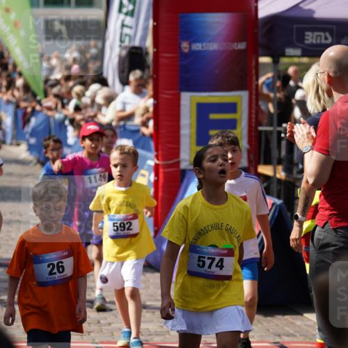 13.06.2025 - Holstenköstenlauf Felixshl http://msf.ph/oto/7923608 13.06.2025 16:07:09 Laufen 26, 34, 40, 124, 170, 172, 306, 315, 316, 434, 459, 467, 575, 592, 693, 699, 973, 1149, 1202 meine-sportfotos.de