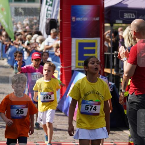 13.06.2025 - Holstenköstenlauf Felixshl http://msf.ph/oto/7923610 13.06.2025 16:07:09 Laufen 26, 34, 40, 124, 170, 172, 306, 315, 316, 434, 459, 467, 575, 592, 693, 699, 973, 1149, 1202 meine-sportfotos.de