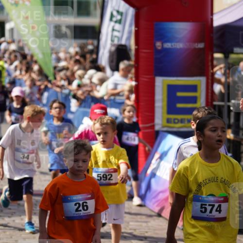 13.06.2025 - Holstenköstenlauf Felixshl http://msf.ph/oto/7923614 13.06.2025 16:07:10 Laufen 26, 34, 40, 124, 170, 172, 306, 315, 316, 434, 459, 467, 575, 592, 693, 699, 865, 973, 1149, 1202 meine-sportfotos.de